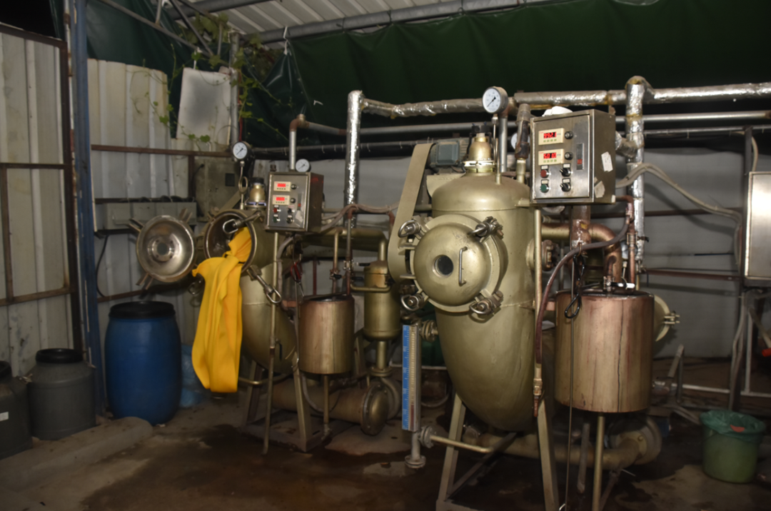 特警|特警翻墙，无人机升空，11人被带走调查！厚街这场行动堪称大片！