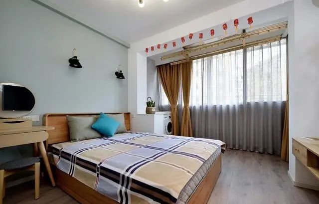 |三代人的50㎡小户型,三室一厅+独立衣帽间,老破小逆袭小豪宅!