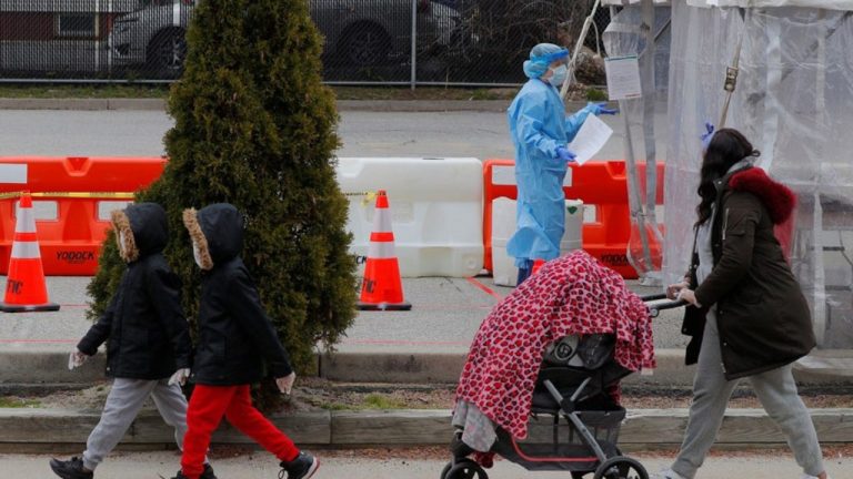 [科学家]即将完成病毒“破译”，第二天离奇死于家中，疑似找到核心机密