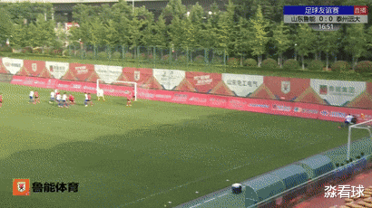 山东鲁能▲昨晚鲁能热身赛27岁前国脚再次爆发：直接“撞翻”2人太强悍！