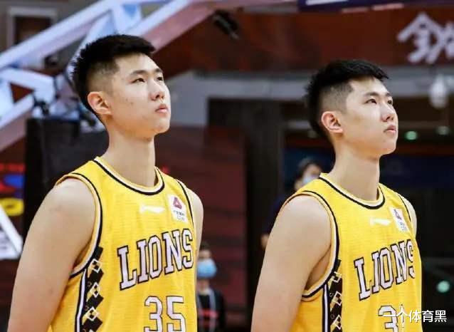 李春江|李春江在想啥?40秒落后5分,申请自杀式换人,自家球员都愣了