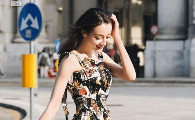 杨幂@《长歌行》剧组够赞！热巴房车被拍保安秒上车，对她的饮食更用心