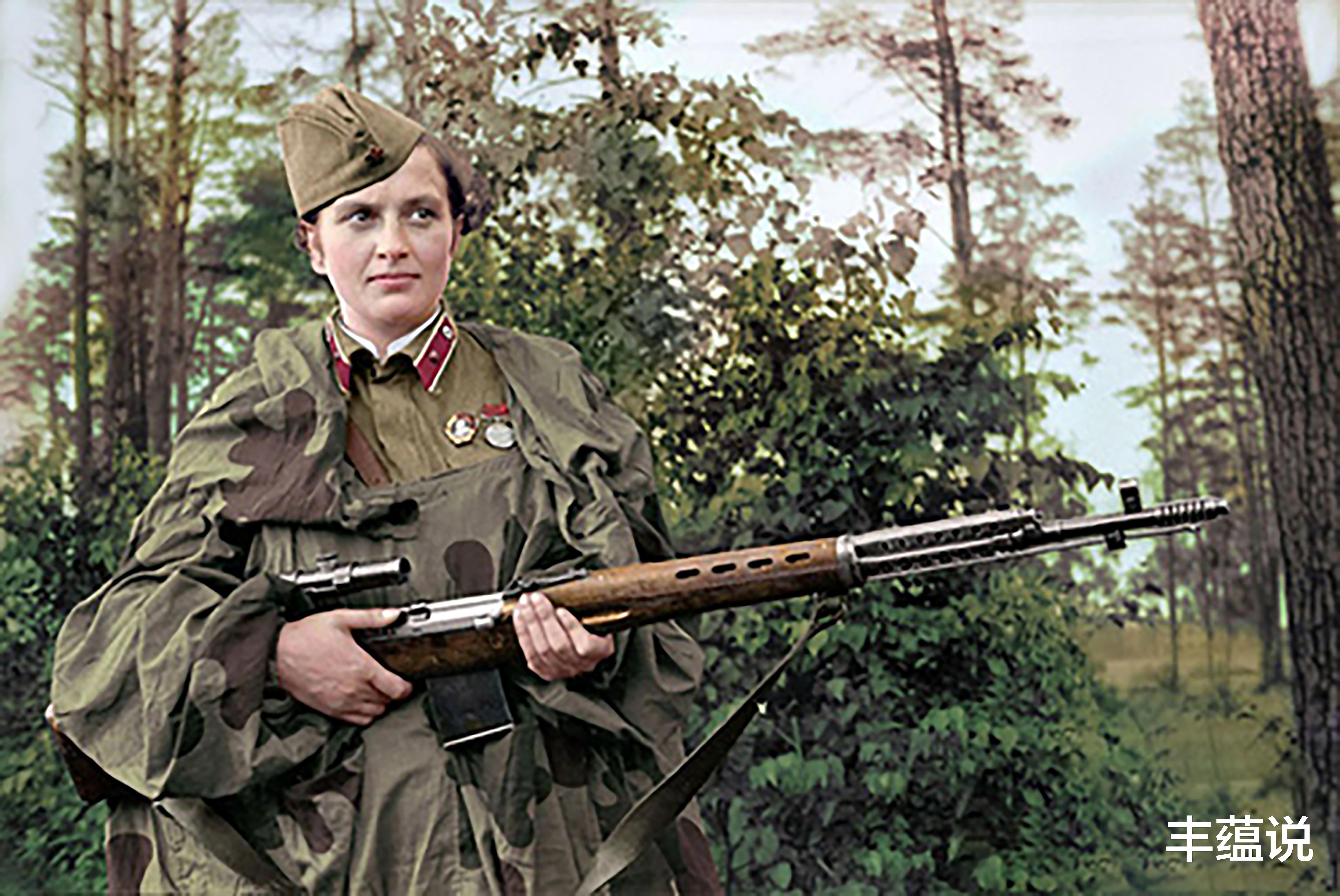 恩人|历史上过目难忘的老照片:马路边泡澡的洋太太,最后一张徒手焊接原子弹