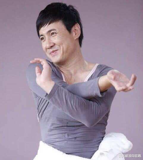 「沈腾」沈腾：被逼婚3年，娶了“不能辜负”的王琦，结婚4年，他快乐吗？