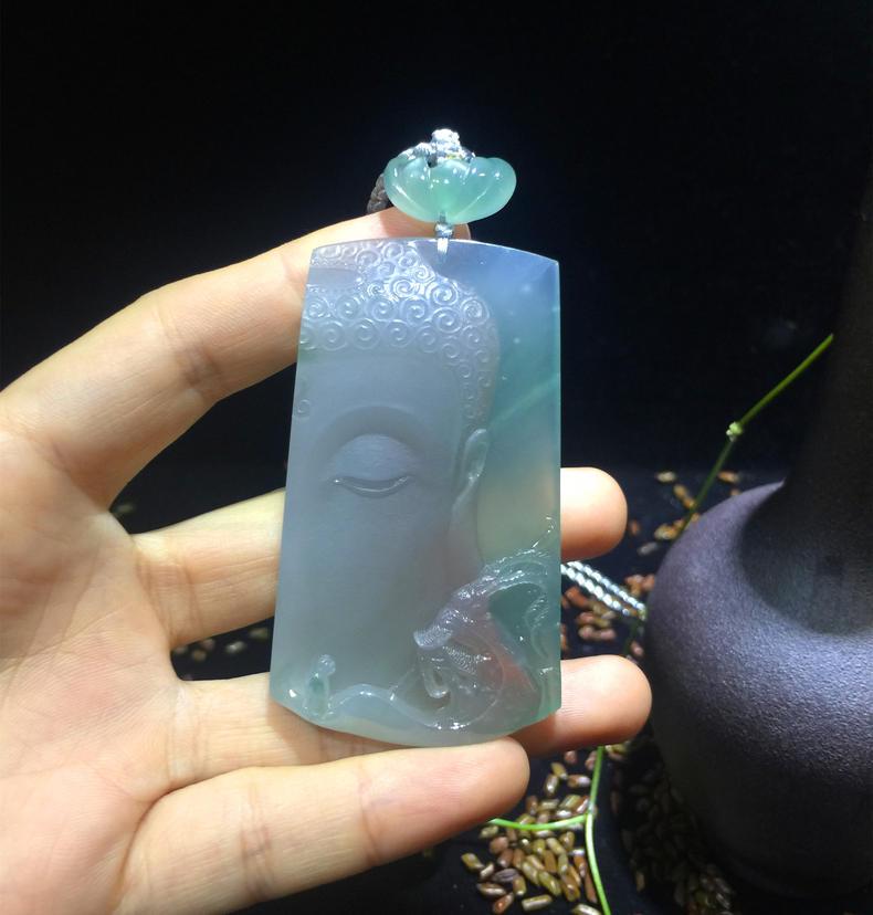 翡翠|大师工的翡翠玉雕是怎样的，今天带你来看看