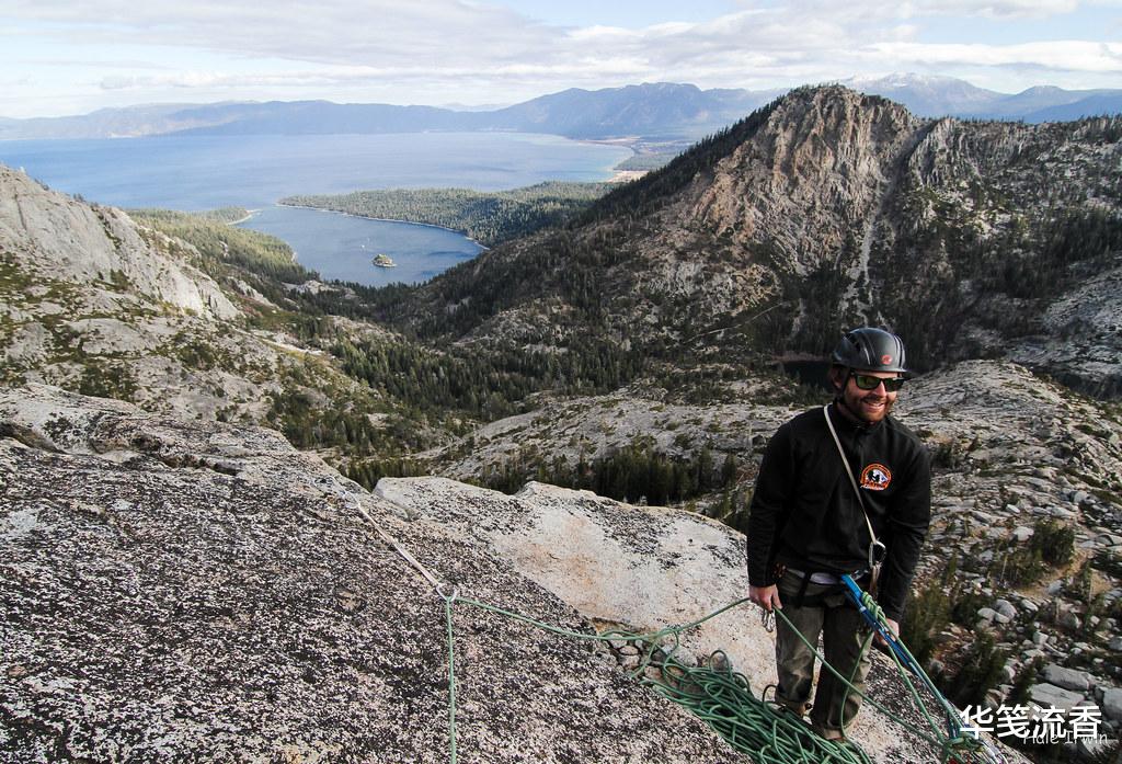 蟒蛇|人在野外，突然遭遇大型蛇类，该怎么办？