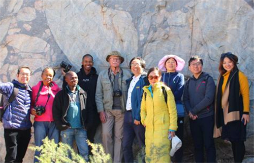 钻石|20亿年前陨石砸出巨坑，里面沉睡千吨黄金钻石，为何至今没人敢挖