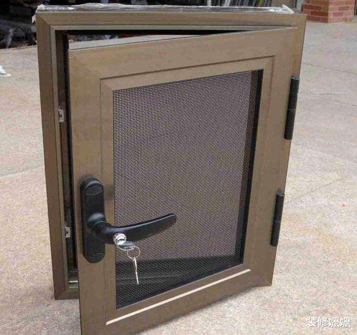 蚊子|越来越多人不装纱窗了，现在聪明人流行装这种，成本低又能防盗