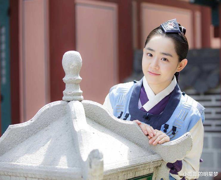 文瑾莹|最惨童星文瑾莹：13岁火遍全亚洲，因渣男抛弃疾病缠身！