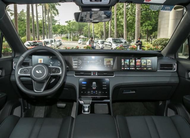 SUV|了不起的“中国车”，上市首日市值近千亿，虽是电SUV但续航800km