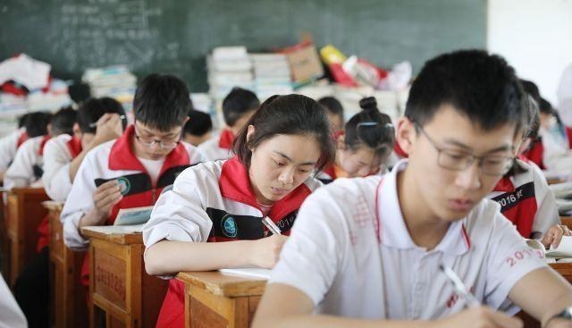 教育厅|2020年高考,这4个省的复读生超15万,教育厅终于出手!