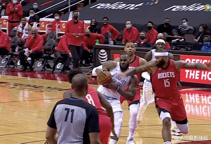 考辛斯|考辛斯又被驅(qū)逐出場！把詹姆斯臉都打變形 火湖大戰(zhàn)兩節(jié)兩人被驅(qū)