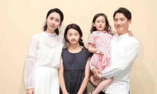 黄磊@黄磊结婚20年：所谓完美的婚姻，不过是一场“骗局！”