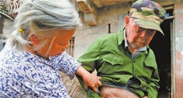 臆说古史|他一人歼灭敌军400多人，隐姓埋名36年后，因2400元欠款暴露身份