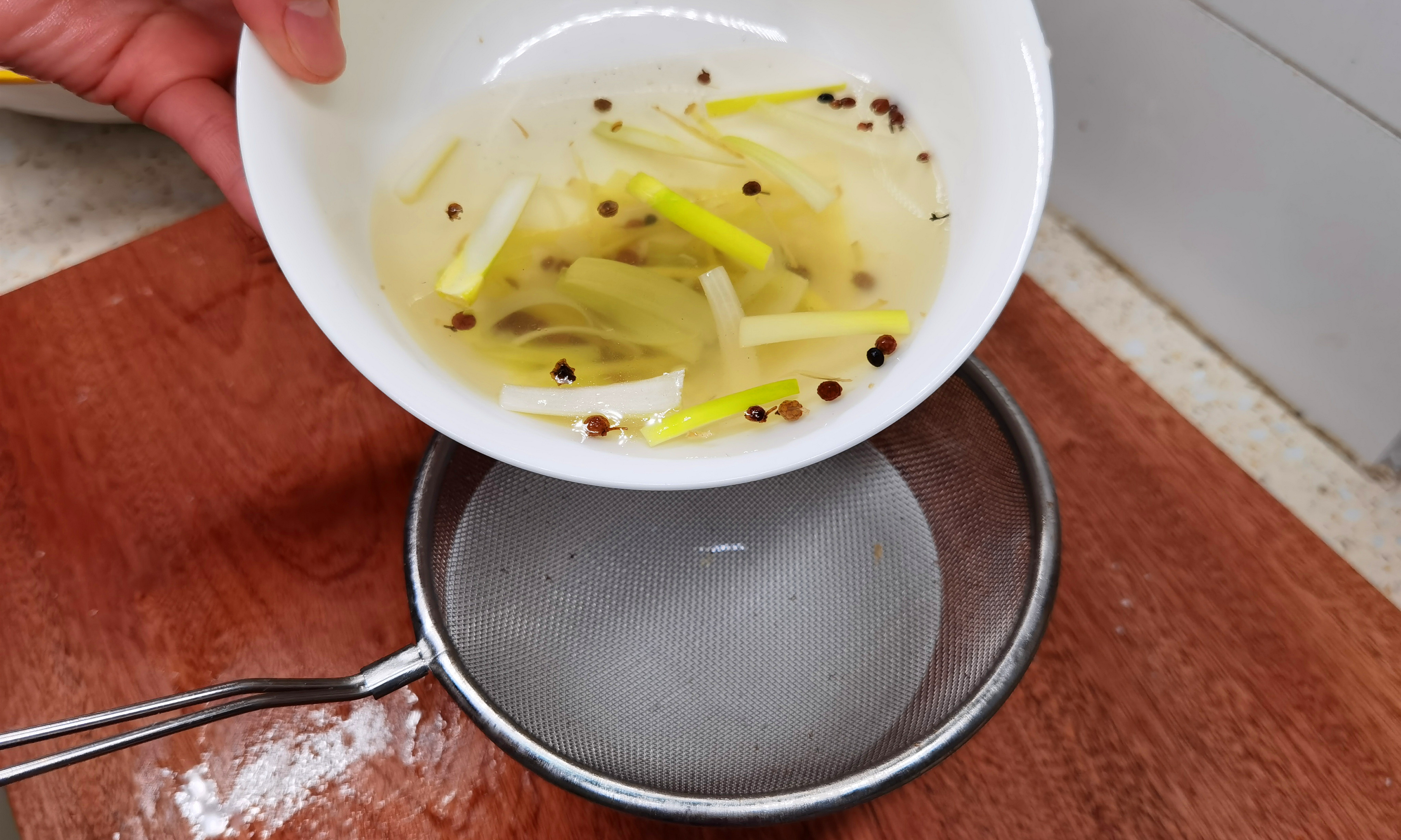『食材』春天遇到此菜，我从不还价，女性朋友要多吃，用它烙馅饼吃特香