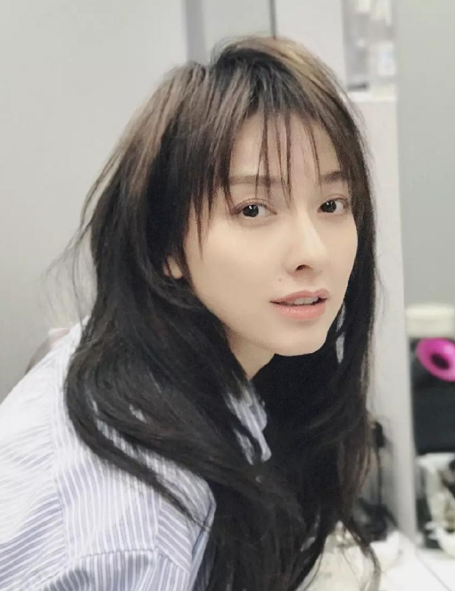 「快乐大本营」主持快本14年, 如今却被爆出“欺骗”亿万观众, 隐藏太深了