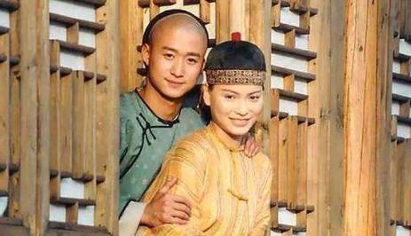 吴京|她在吴京最落魄的时候甩了他，转身嫁入豪门，现被抛弃生活凄惨