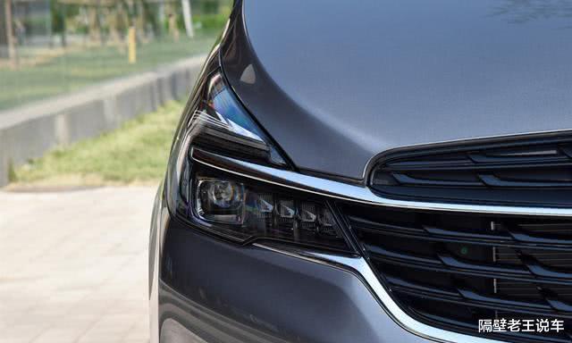 「别克GL8」国人没白热捧它,丐版9AT,三种座椅布局+8种按摩模式,开它犹如坐飞机