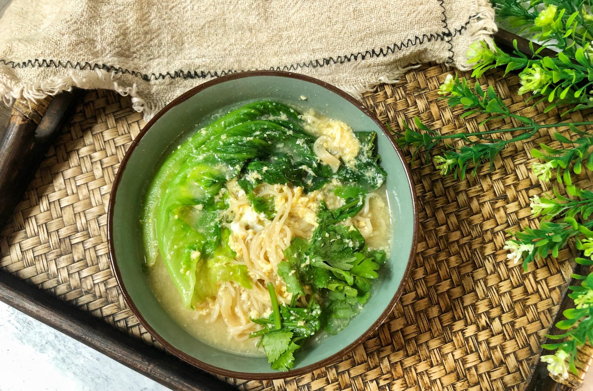 「面条」它和面条简直天生一对，简单一煮，营养又美味，全家都爱吃