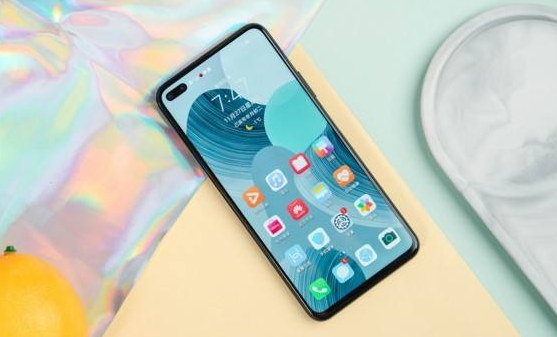 『华为荣耀』华为火力全开，四款给力新机即将发布，你更看好其中的哪一款？