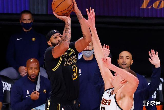湖人队|上场13分钟,仅得3分2板5犯!正负值却力压詹眉,全队第一!湖人捡宝了