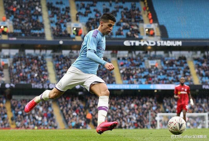 「巴塞罗那」兜兜转转3年半！巴萨想补强盯上三姓家奴，C罗背后偷笑贼开心