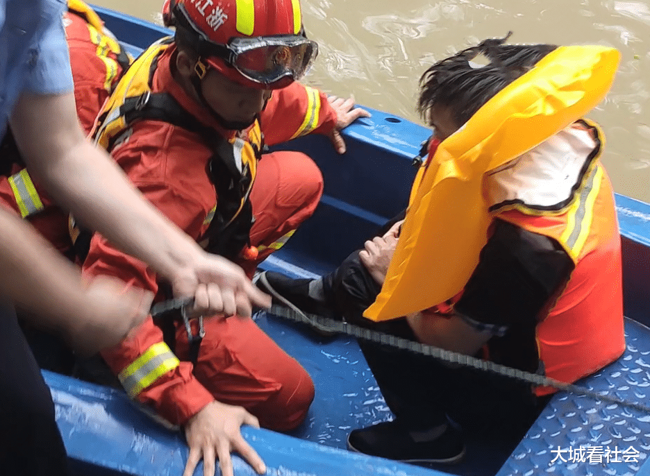 大城看社会|浙江发生一起事件，地点在杭州之江路，现场情况让人揪心
