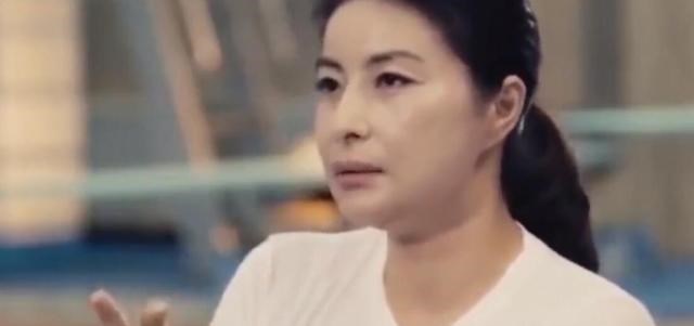 周润发|捧上神坛的演技 吹嘘过头的节俭 捐款活动从未有过名字的一代影帝