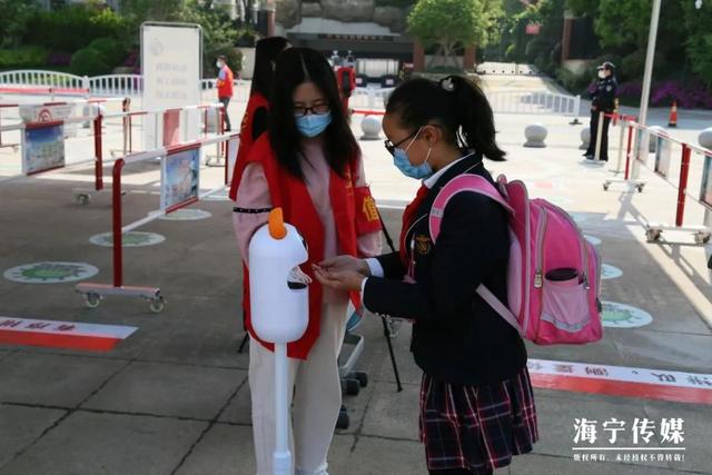 #中学#浙江的这些小学生开学了！上课、吃饭是怎样的呢？