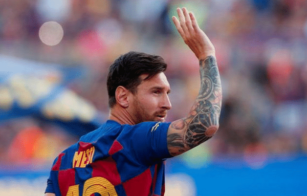 巴塞罗那@巴萨就是比皇马更有人情味,他们从来没有,强迫功勋球员离开