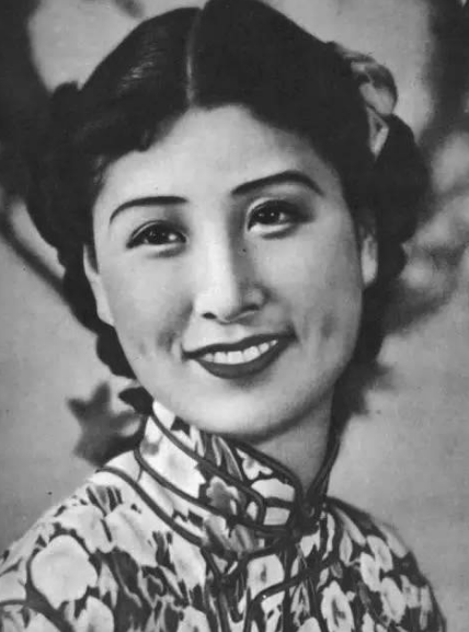 【日军】民国最美女特务，22岁被枪杀，临终前提一请求，吓得士兵赶紧举枪