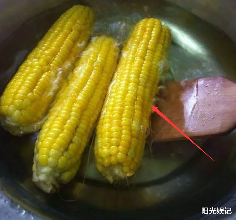 玉米|菜市场“最脏”的4种菜,聪明人从来都不买,摊主:我自己都不吃