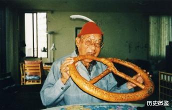 【张学良】张学良被囚禁54年,晚年却在美国过上奢靡生活,巨款都是哪里来的?