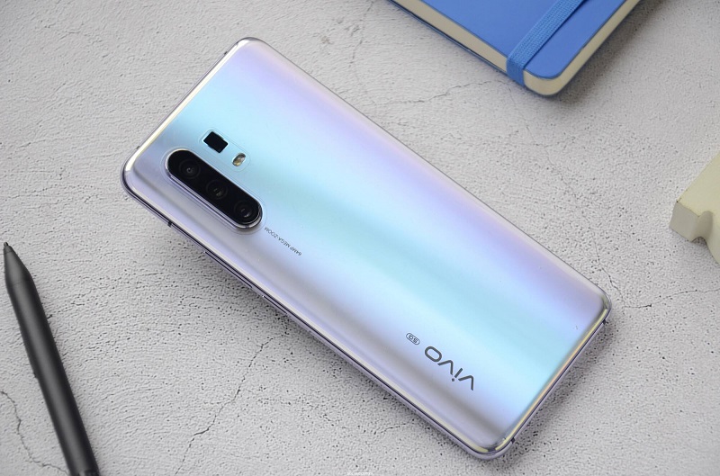 [5G]vivo冲刺销量，5G新机降价700元，256GB+60倍变焦+极点屏