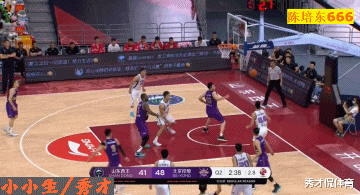 陈培东：追风少年！山东新星3秒奔袭28米连过5人上篮，杨毅：裁判还漏判犯规了
