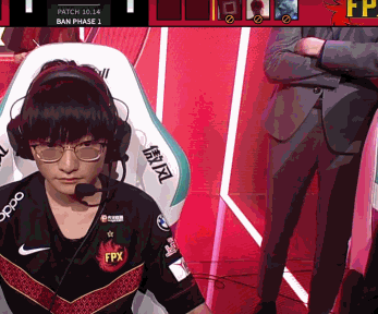 金泰相|Doinb无视教练改变BP，金贡抗压一脸无奈，赛后点评伤了Khan的心