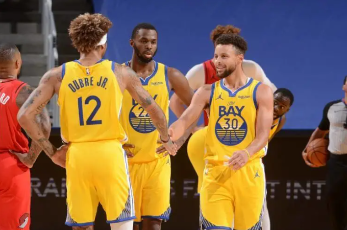 国王队|NBA国王VS勇士前瞻，汤普森领衔缺席名单，勇士或有意1换3交易