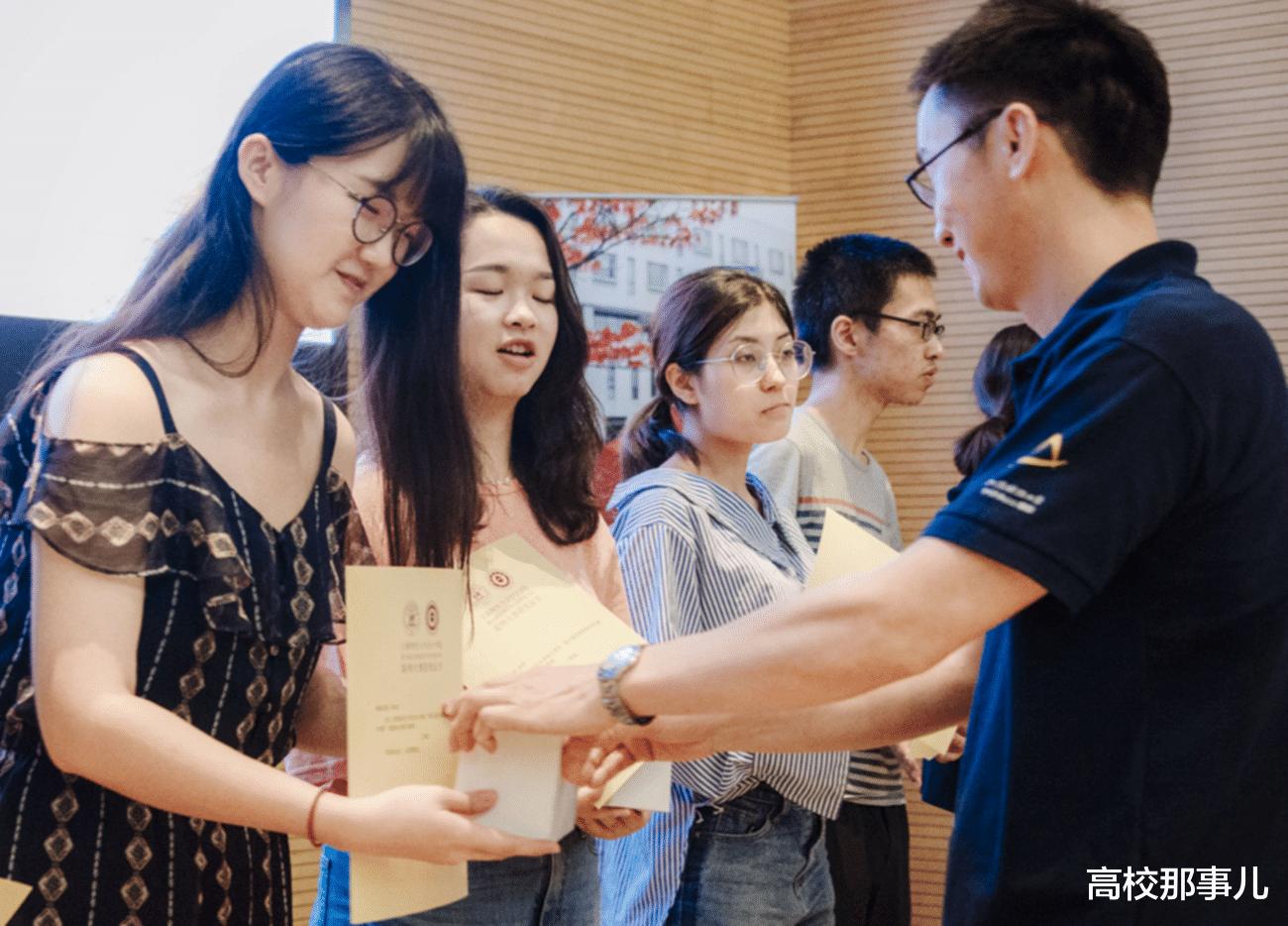 大学|大学辅导员直言：大学期间有这3种表现的同学，未来都很有出息