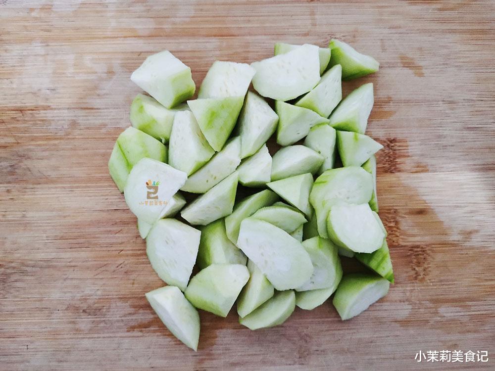丝瓜|立秋前，这菜抓紧吃，与豆腐巧搭配，清甜消暑，胜过喝骨头汤
