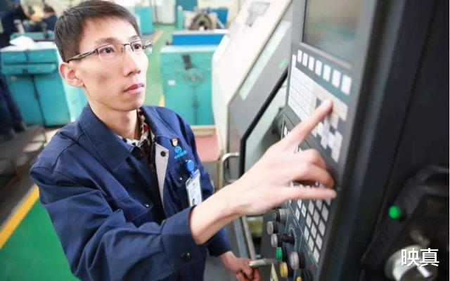 |洪家光：技校毕业，攻克西方绝密技术，获国家科技奖，被中央重用