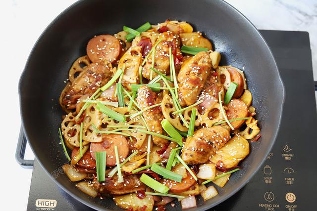 [鸡翅]鸡身上最脏的部位，里面含大量重金属，白送都不要，很多人不知道