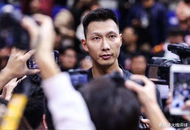 马尚|马尚会决赛复出，他和训练师打球显示已结束隔离，抵达青岛就实锤