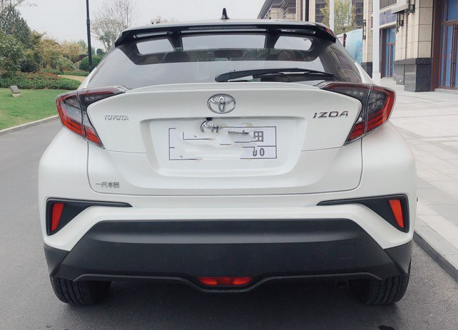 「丰田奕泽」标配10气囊，五星安全的丰田奕泽油耗还低，TNGA架构果然不