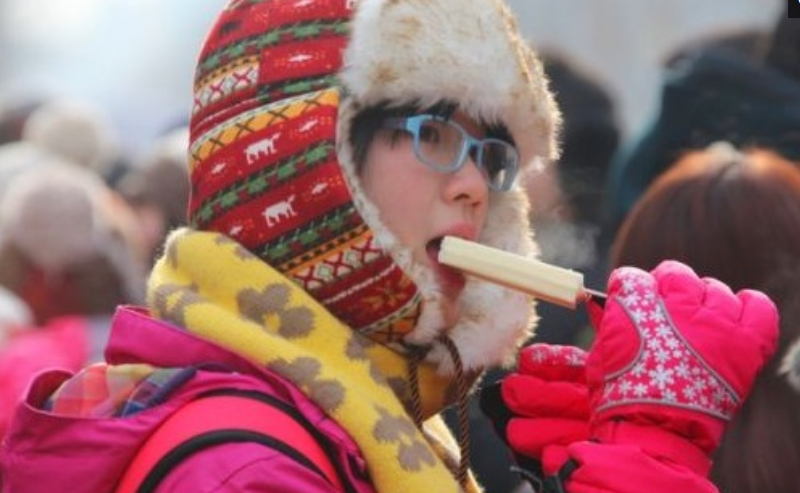 雪糕|雪糕厂夏天卖冰棍，其他季节卖什么？厂长：夏天卖冰棍最容易破产