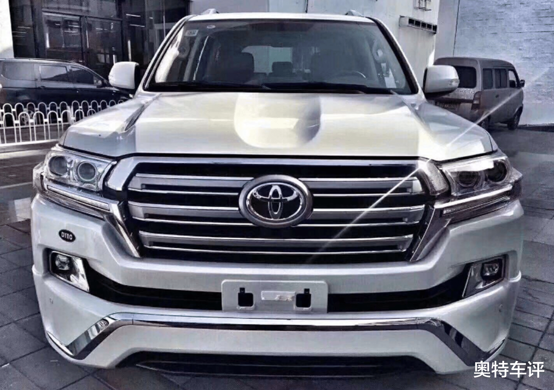 兰德酷路泽|国六酷路泽登场，换装V6动力系统，中东版降价42.6万？