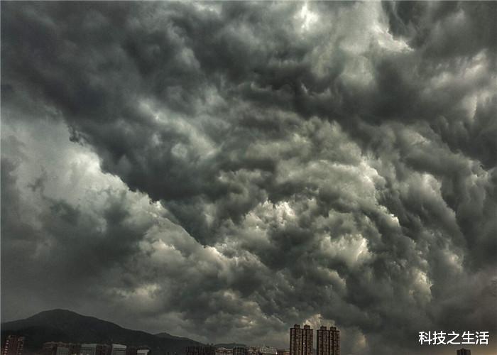 ##地球在2亿年前,下过持续100万年的大雨,当时到底发生了什么?