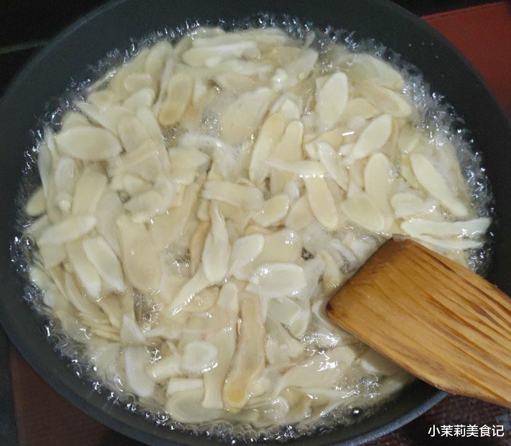 黄芪|三伏天,女人最该多吃这小零食,每天3块,胜过吃参汤,精神度夏