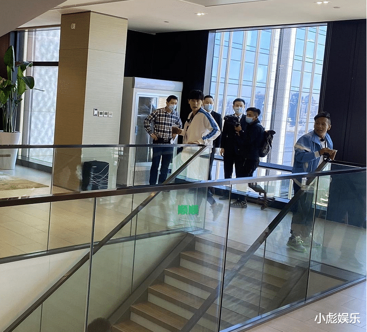 【极限挑战】下期《极限挑战》未播先火，前脚走了小绵羊，后脚却回归了大灰狼