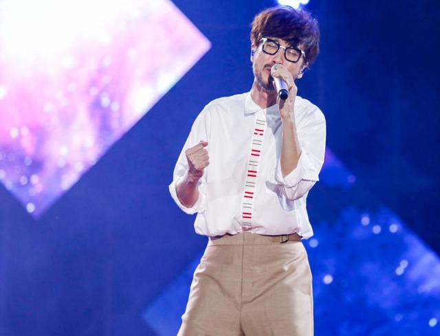 #周传雄#打造经典情歌,周传雄以强大的唱功,在乐坛中也有独特表现