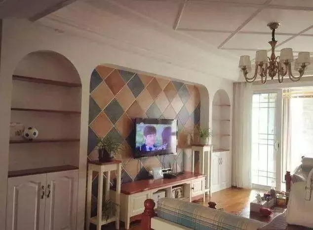 装修新房，老公把阳台包进卧室，还多了个化妆间